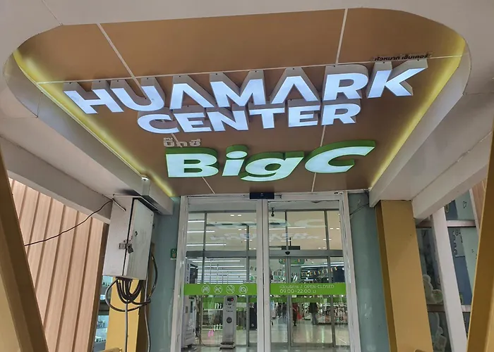ホテル The Quarter Ramkhamhaeng By Uhg- Close To 1981 Mall- Rajamangala Stadium Airport Link