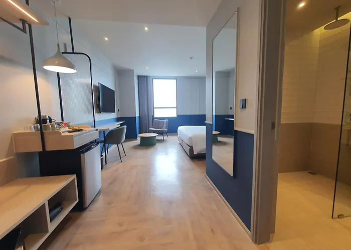 ホテル The Quarter Ramkhamhaeng By Uhg- Close To 1981 Mall- Rajamangala Stadium Airport Link
