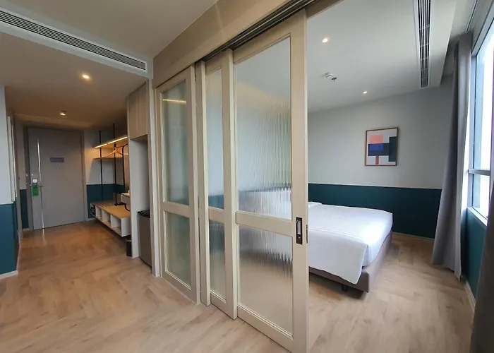 ホテル The Quarter Ramkhamhaeng By Uhg- Close To 1981 Mall- Rajamangala Stadium Airport Link 4*