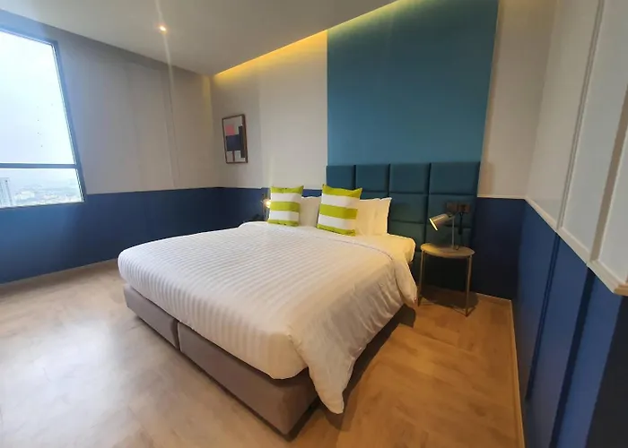 ホテル The Quarter Ramkhamhaeng By Uhg- Close To 1981 Mall- Rajamangala Stadium Airport Link 4*