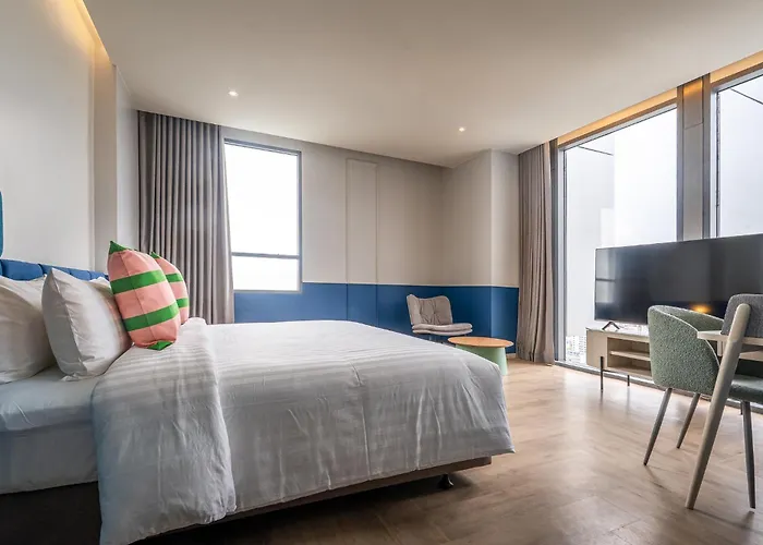 ホテル The Quarter Ramkhamhaeng By Uhg- Close To 1981 Mall- Rajamangala Stadium Airport Link 4*