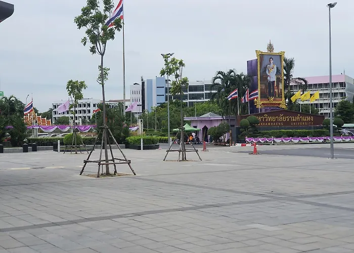 The Quarter Ramkhamhaeng By Uhg- Close To 1981 Mall- Rajamangala Stadium Airport Link ホテル